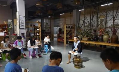 荔波“瑤族寫(xiě)生部落” 執(zhí)文藝之筆，繪扶貧新篇