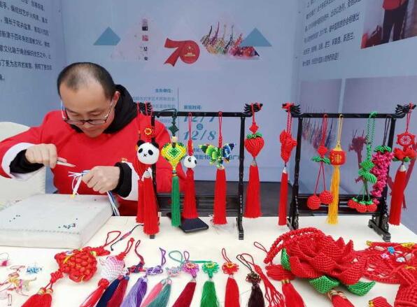 快來圍觀“天府成都·文旅成華”民間藝術精品展 文藝創作展板設計精彩紛呈